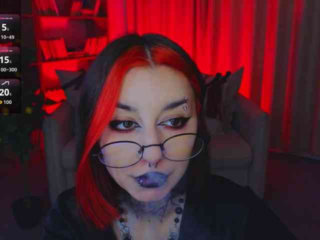 MistressMarcelline webcam