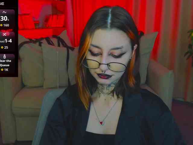 MistressMarcelline webcam