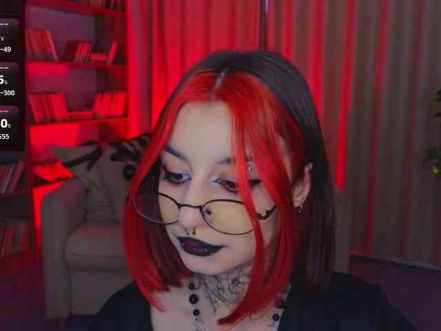 MistressMarcelline webcam