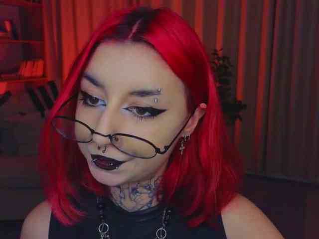 MistressMarcelline webcam