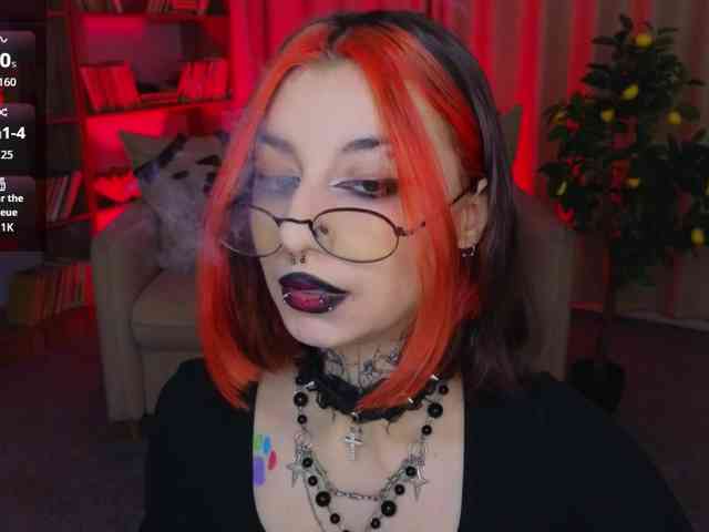 MistressMarcelline webcam