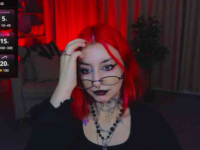 MistressMarcelline webcam