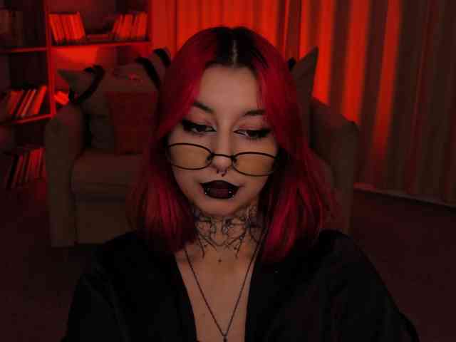 MistressMarcelline webcam