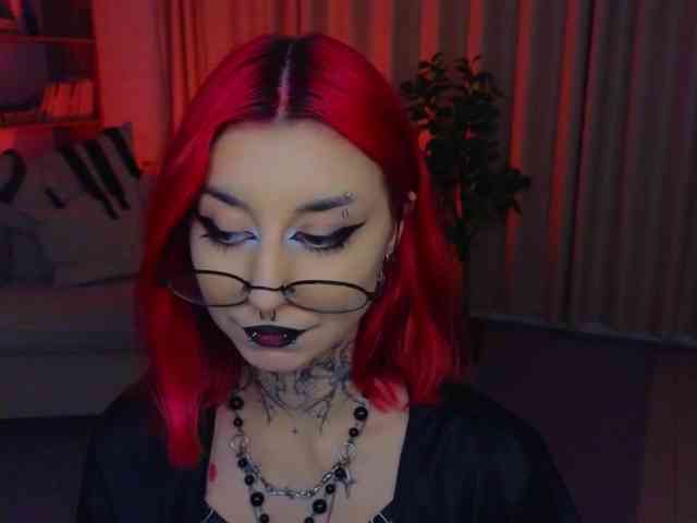 MistressMarcelline webcam
