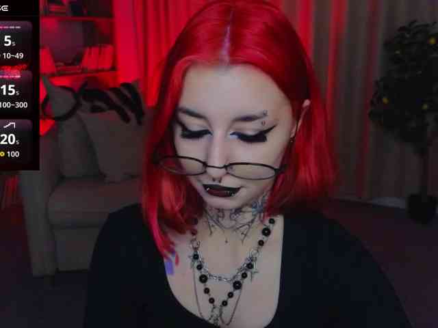 MistressMarcelline webcam