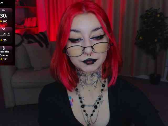 MistressMarcelline webcam