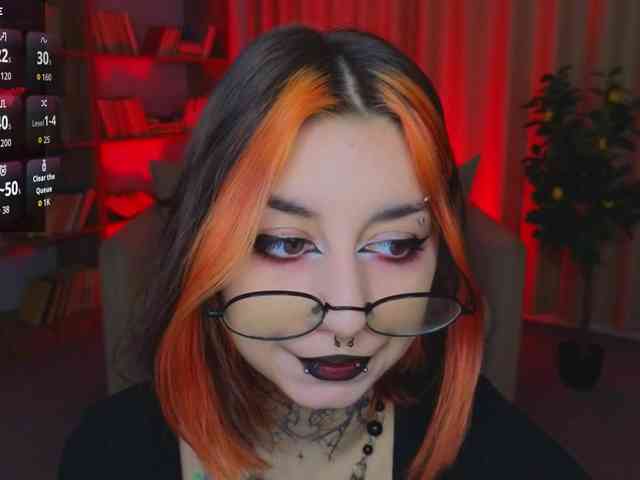 MistressMarcelline webcam