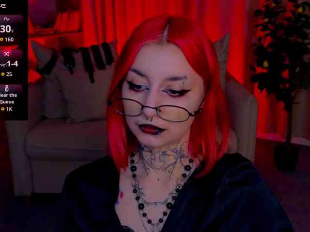 MistressMarcelline webcam