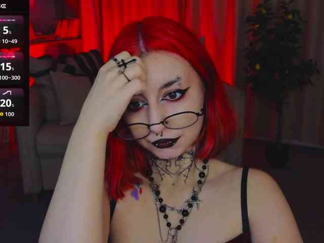 MistressMarcelline webcam