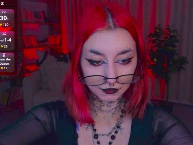 MistressMarcelline webcam