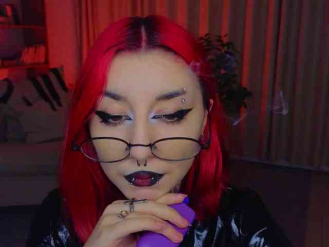 MistressMarcelline webcam