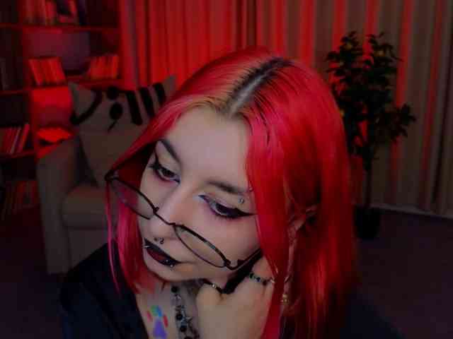 MistressMarcelline webcam