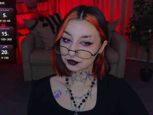 MistressMarcelline webcam