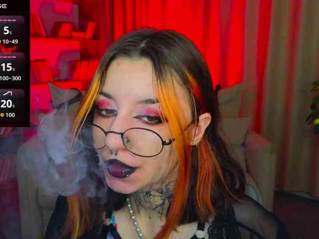 MistressMarcelline webcam