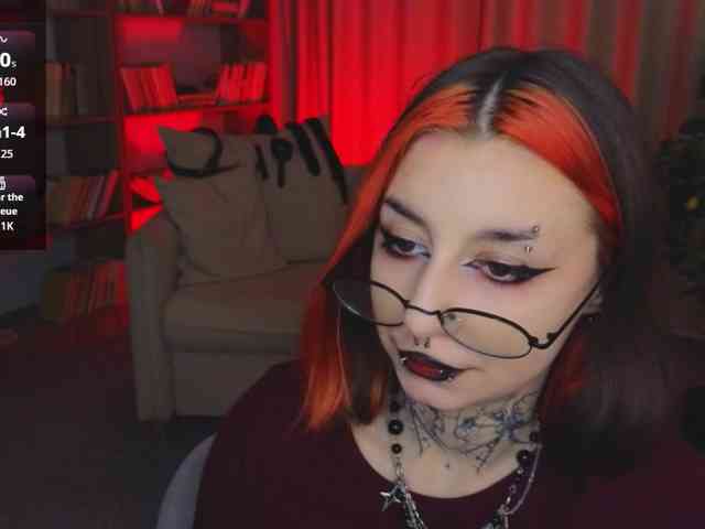 MistressMarcelline webcam