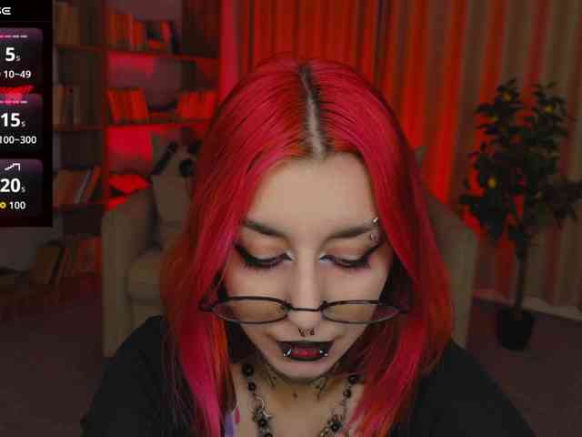 MistressMarcelline webcam