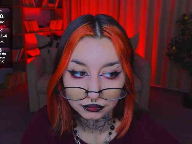 MistressMarcelline webcam