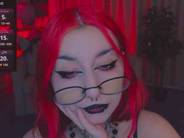 MistressMarcelline webcam