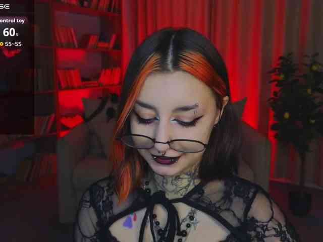 MistressMarcelline webcam