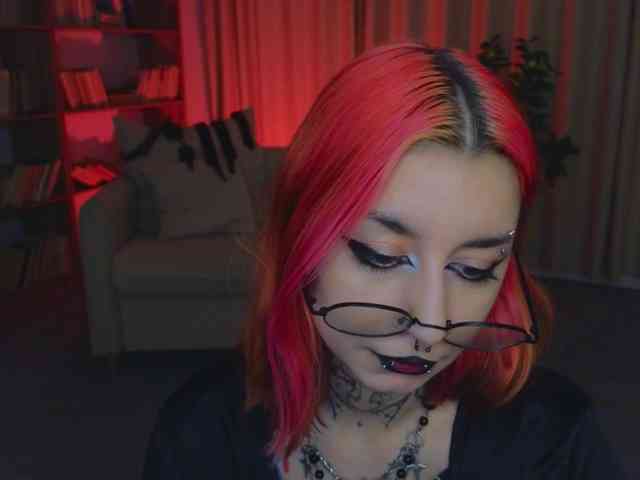 MistressMarcelline webcam