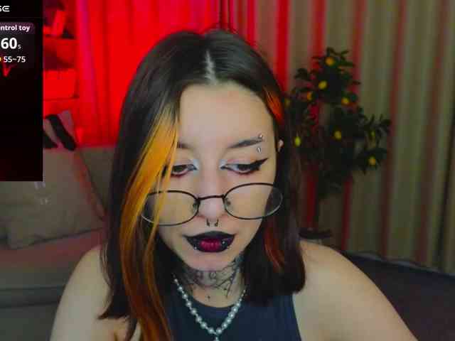 MistressMarcelline webcam