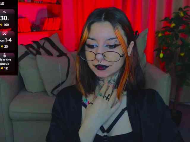 MistressMarcelline webcam