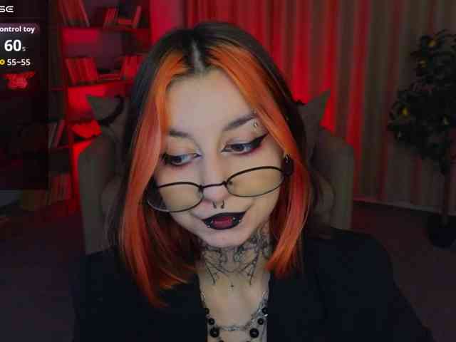 MistressMarcelline webcam