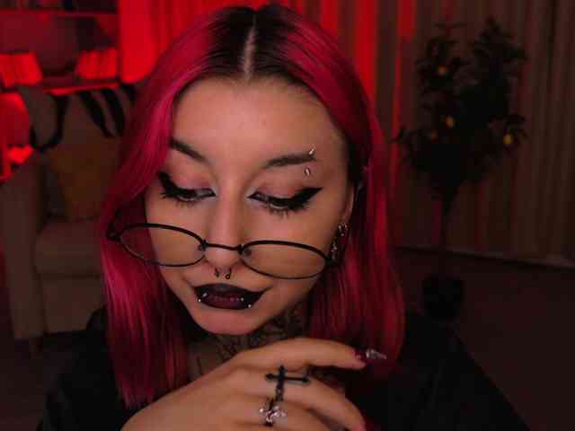 MistressMarcelline webcam