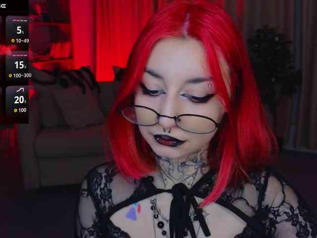 MistressMarcelline webcam