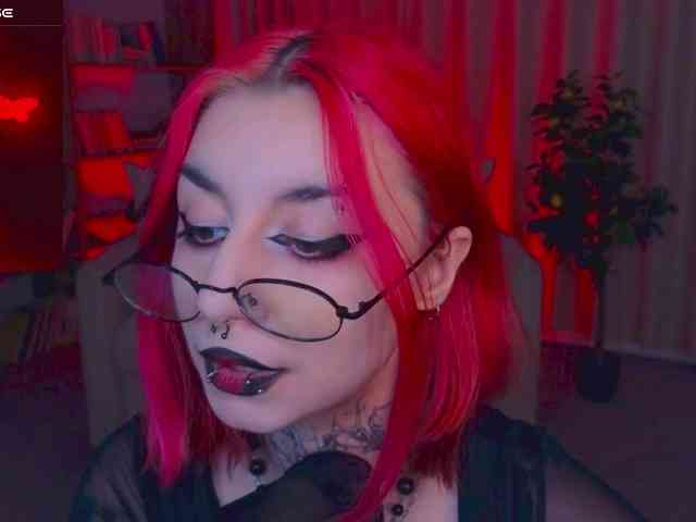 MistressMarcelline webcam