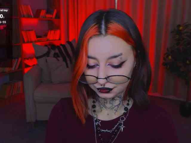 MistressMarcelline webcam