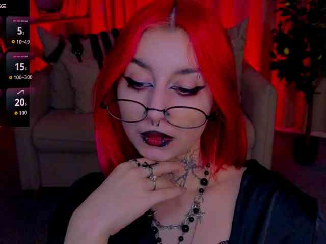 MistressMarcelline webcam