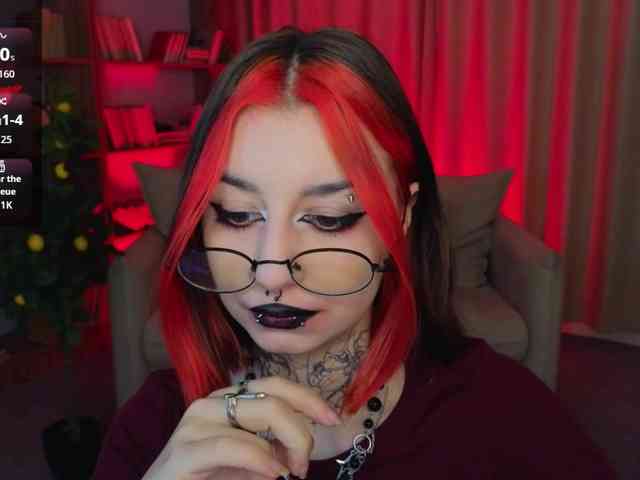 MistressMarcelline webcam