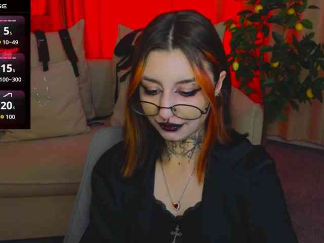 MistressMarcelline webcam