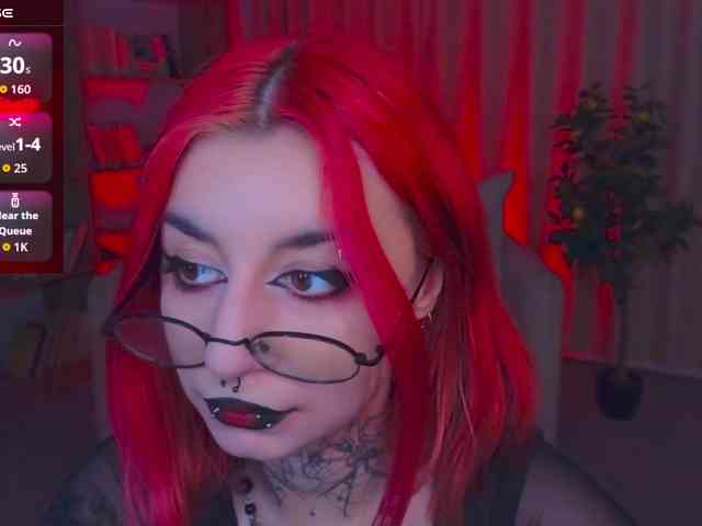 MistressMarcelline webcam