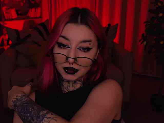 MistressMarcelline webcam