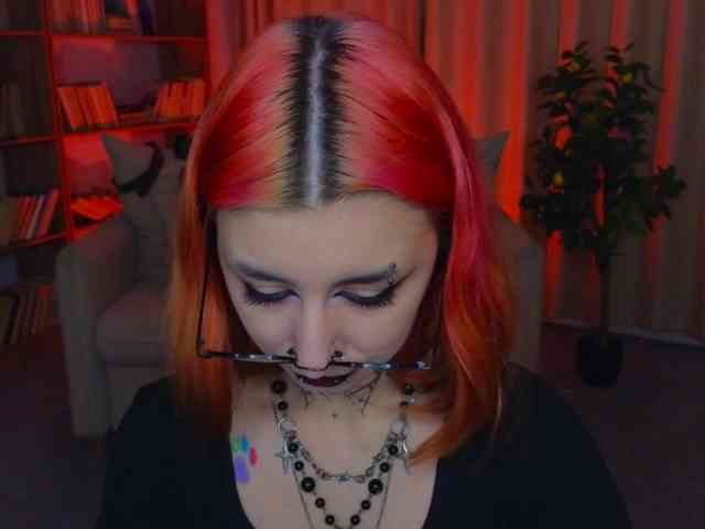 MistressMarcelline webcam