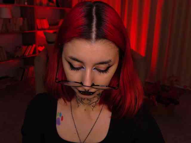 MistressMarcelline webcam