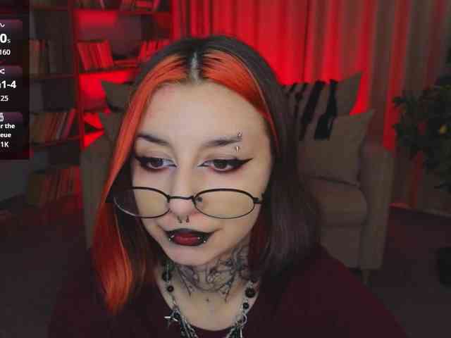 MistressMarcelline webcam