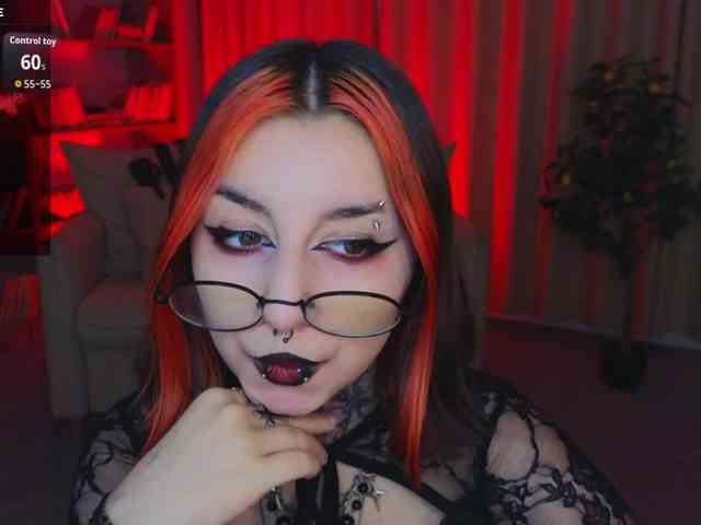 mistressmarcelline's live room