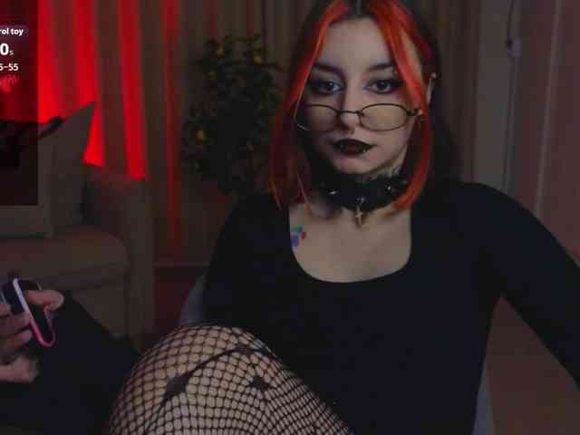 MistressMarcelline webcam