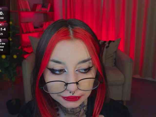MistressMarcelline webcam
