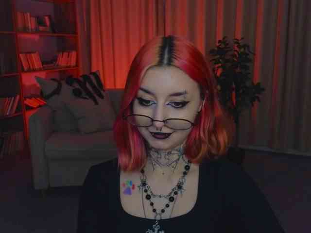 MistressMarcelline webcam
