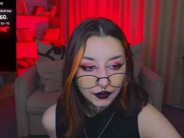 MistressMarcelline webcam