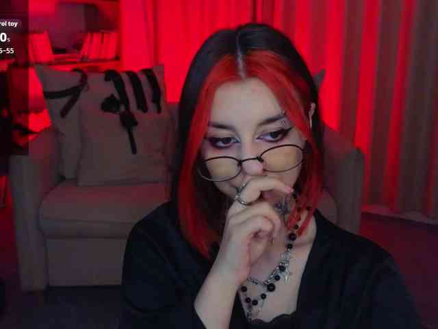 MistressMarcelline webcam