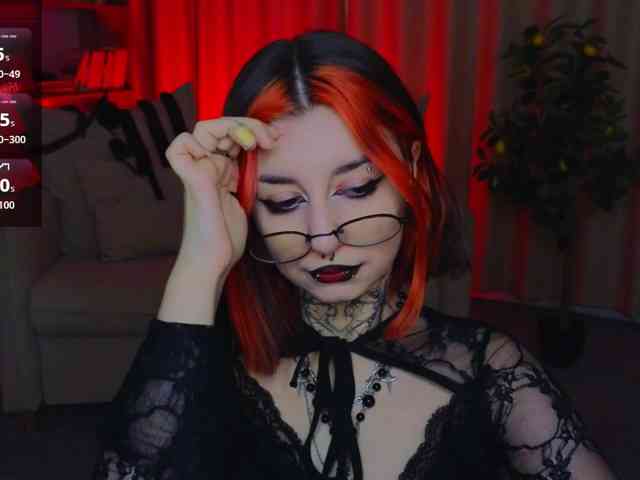 MistressMarcelline webcam
