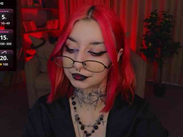 MistressMarcelline webcam