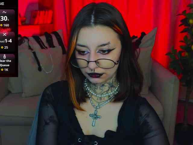 MistressMarcelline webcam