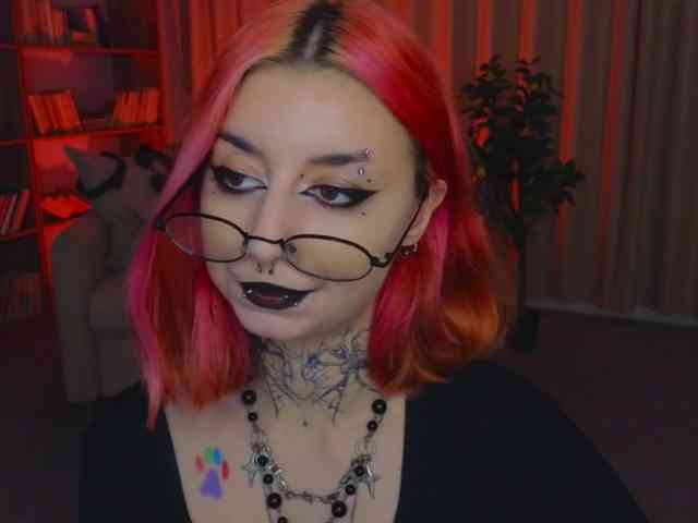 MistressMarcelline webcam