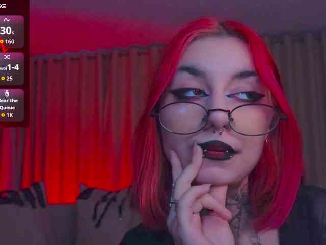 MistressMarcelline webcam
